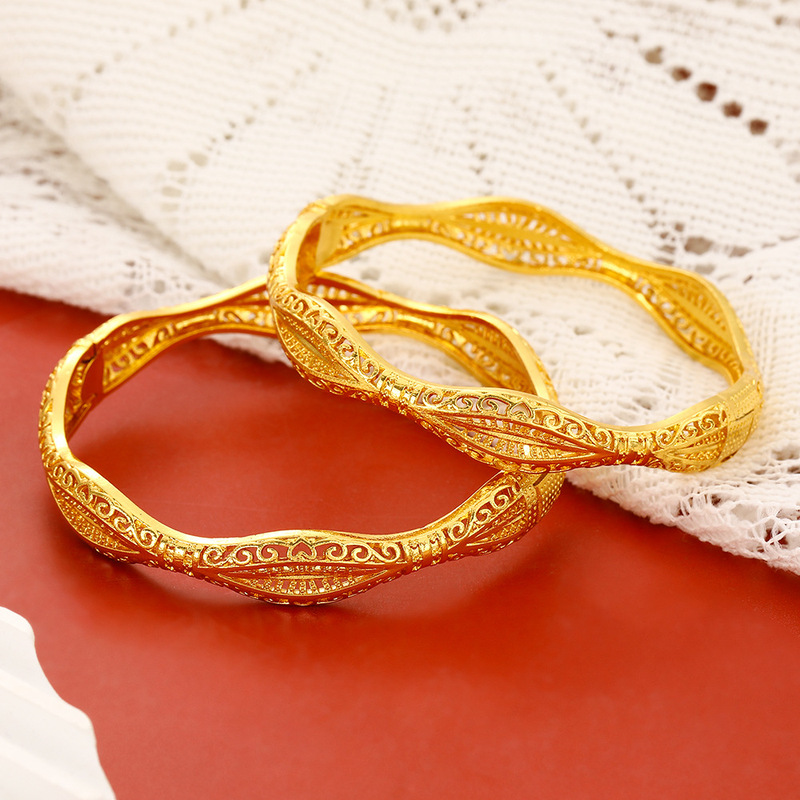 Cross-Border Alloy Gold-Plated Bracelet Dubai Bride Indian Style Light Luxury Women's Wedding Sand Gold Bracelet Jewelry Wholesale