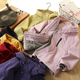 童裤;风衣;童T恤