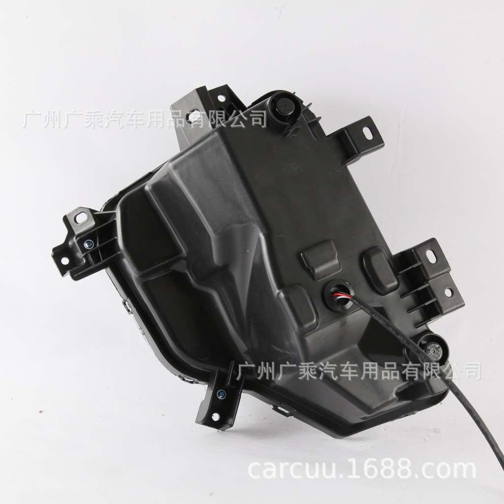 三菱 Triton L200日行灯 19年27