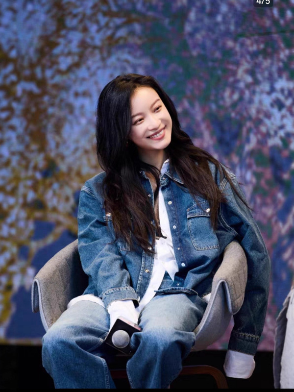 倪妮同款蓝色牛仔衬衣外套女新款宽松时尚百搭短款上衣女2025秋季|undefined