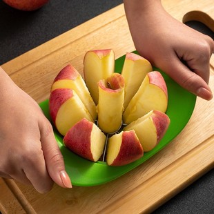 Spot Stainless Steel Apple Cutter Household Kitchen Gadget Fruit Cutting Corer Fruit Slicer