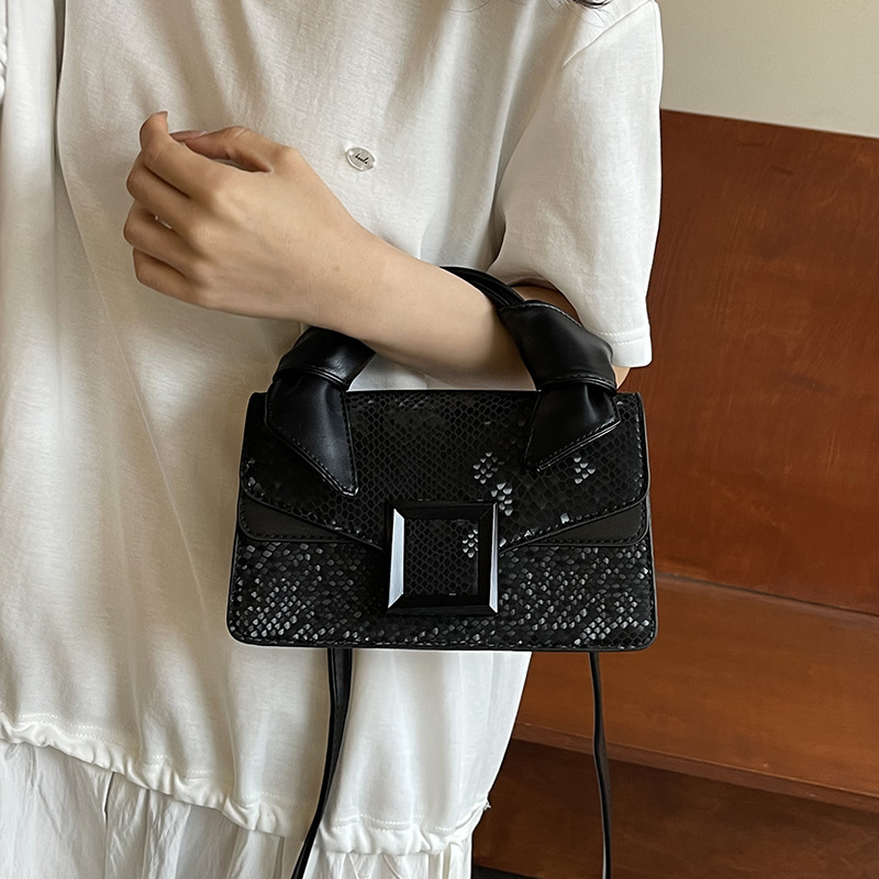 Bolso de textura transfronteriza 2025 verano nuevo bolso femenino bolso de hombro con estampado de piel de serpiente de alta calidad bolso de mensajero de moda retro
