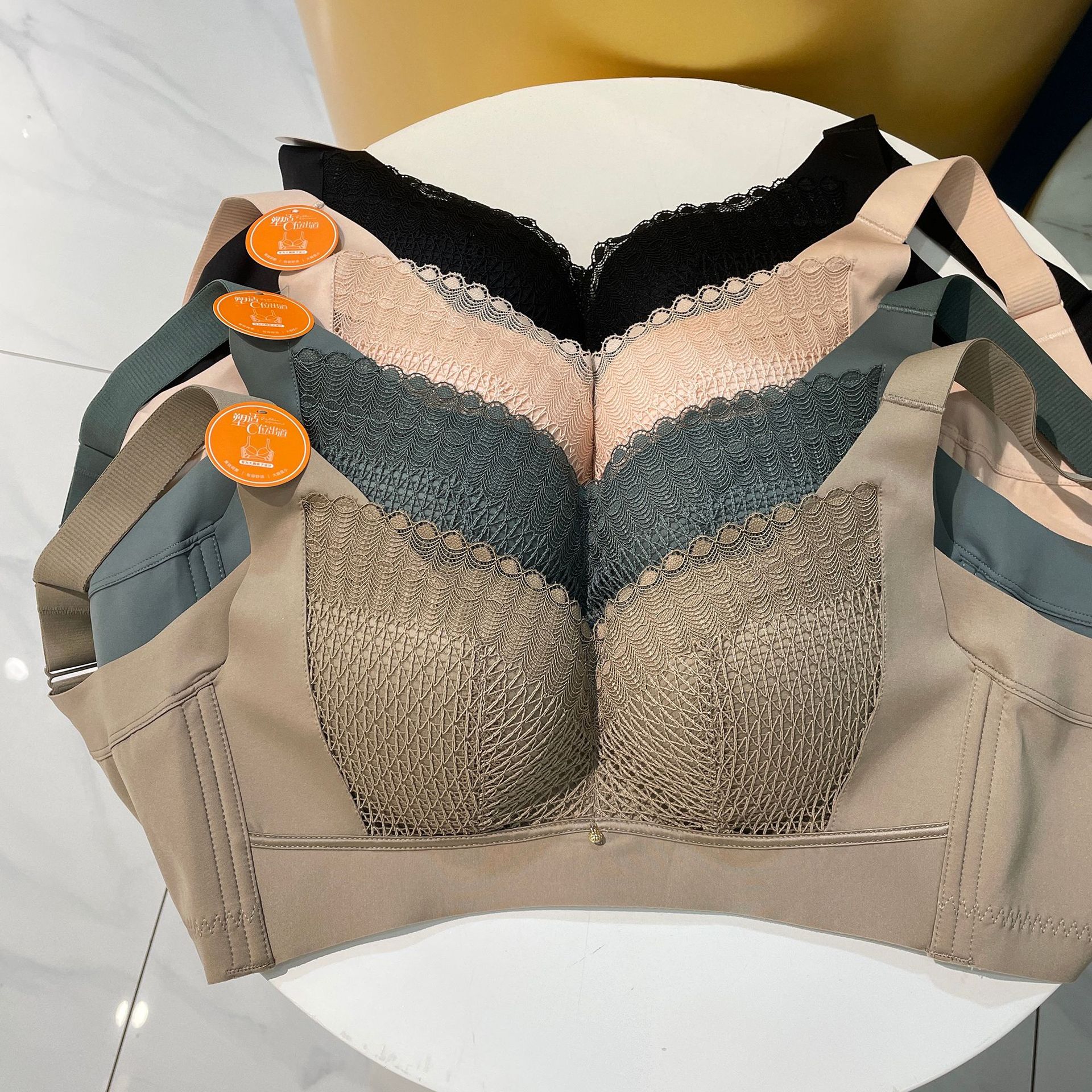 aa216fe819831fd00e117aafd18922