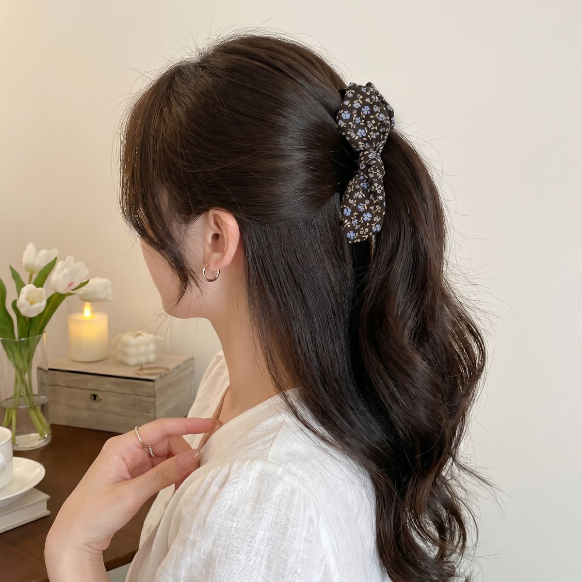 69# blue floral bunny ear banana clip - 10cm