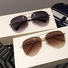 男性用ブラウンサングラス、運転用高級偏光サングラス、大きなフレームのヒキガエル型サングラス、女性用大きな顔用サンシェードメガネ