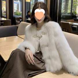 2026秋冬新款感狐狸毛外套短款皮草毛绒一体大衣加厚女