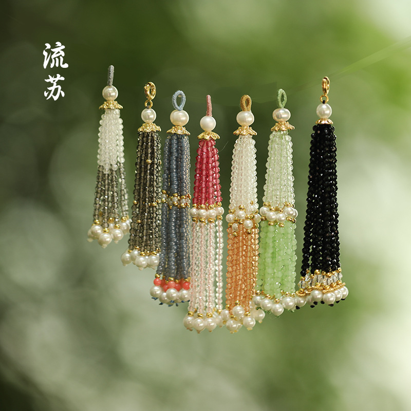 organic retro accessory pearl with tassels