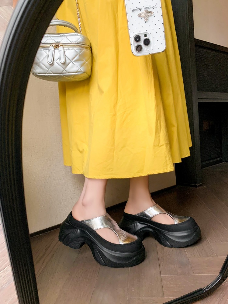 Dép sandal nữ da thật họa tiết da báo đế xuồng cao gót 9 cm — Trang chủ, màu đen, bạc chi tiết 23