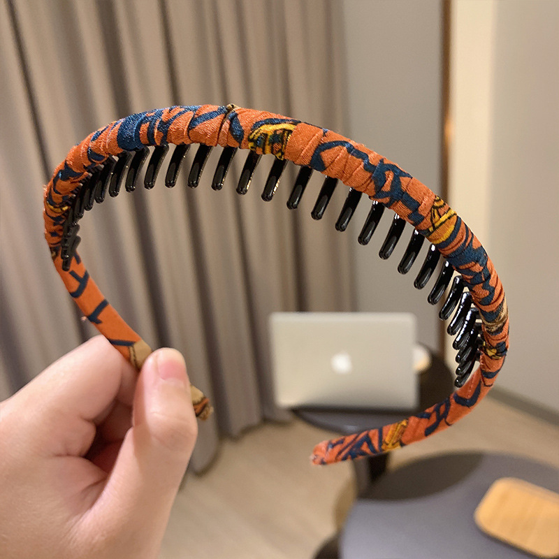 Diadema de estilo coreano al por mayor máscara facial de mujer salir Baita temperamento Diadema con dientes antideslizante presión horquilla cabeza Accesorios