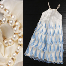 名媛气质珍珠挂脖连衣裙仙欧根纱刺绣羽毛A字裙度假宽松腰公主裙