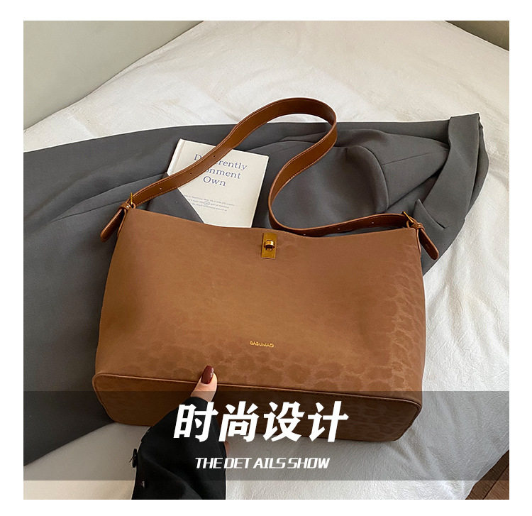 Túi tote nữ cỡ lớn đeo vai đeo chéo , chất liệu PU mềm — Cà Phê Da Báo, Da báo nâu, màu cà phê, đen chi tiết 5