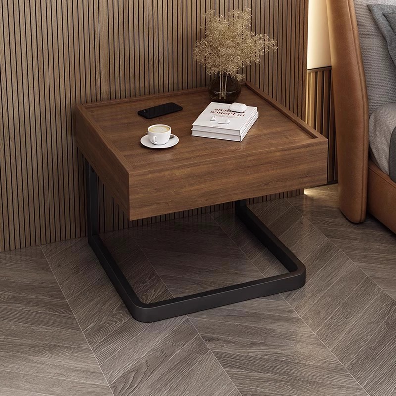 Mesa de cabecera lujosa alta sensación de hotel gabinete de almacenamiento pequeño sentido de diseño creativo de nicho estante alternativa artefacto