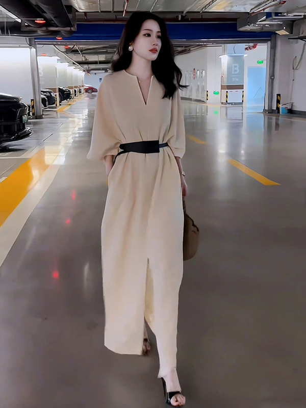 2025新款入秋时尚减龄穿搭连衣裙女绝美洋气显瘦独特掐腰开叉长裙|undefined