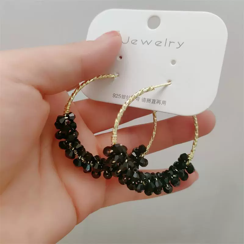 Cute trend earrings, design hula hoop, trend of season