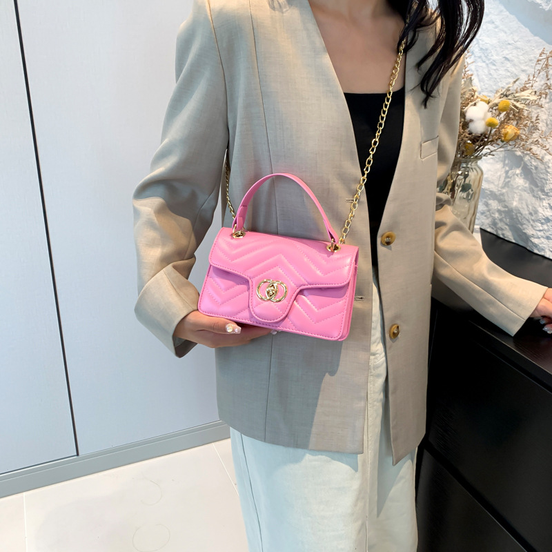 Moderigtig kæde-crossbody til kvinder 2024 ny high-end niche-skuldertaske, duftende stil diamantgitter lille firkantet taske_voghion.com