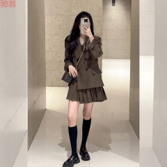 Y9Zは今年爆発した秋冬の新型コート気質少女超きれいなファッションデザイン学院風偽2点セット