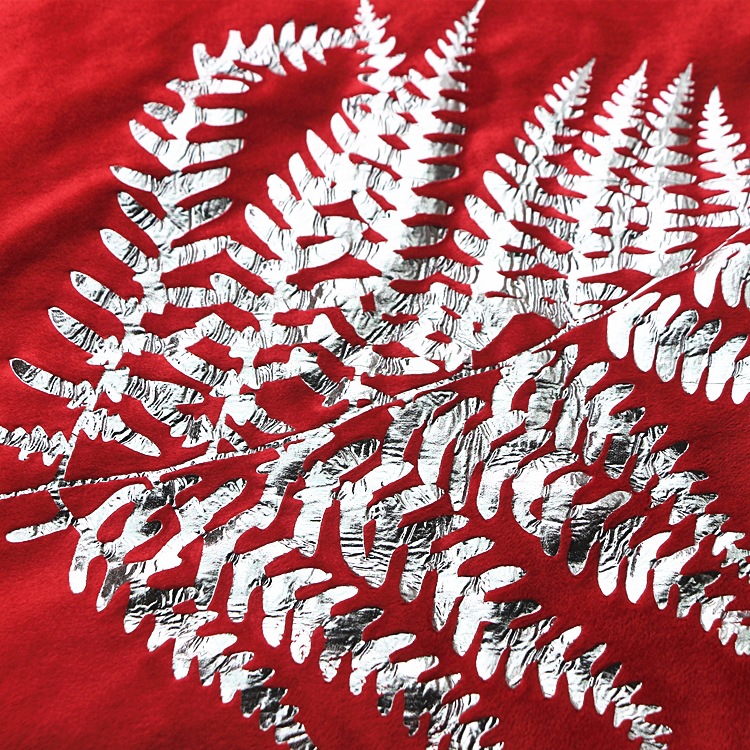 烫银超柔短毛绒家纺面料针织全涤纶松树叶烫金银单面超柔短毛绒布