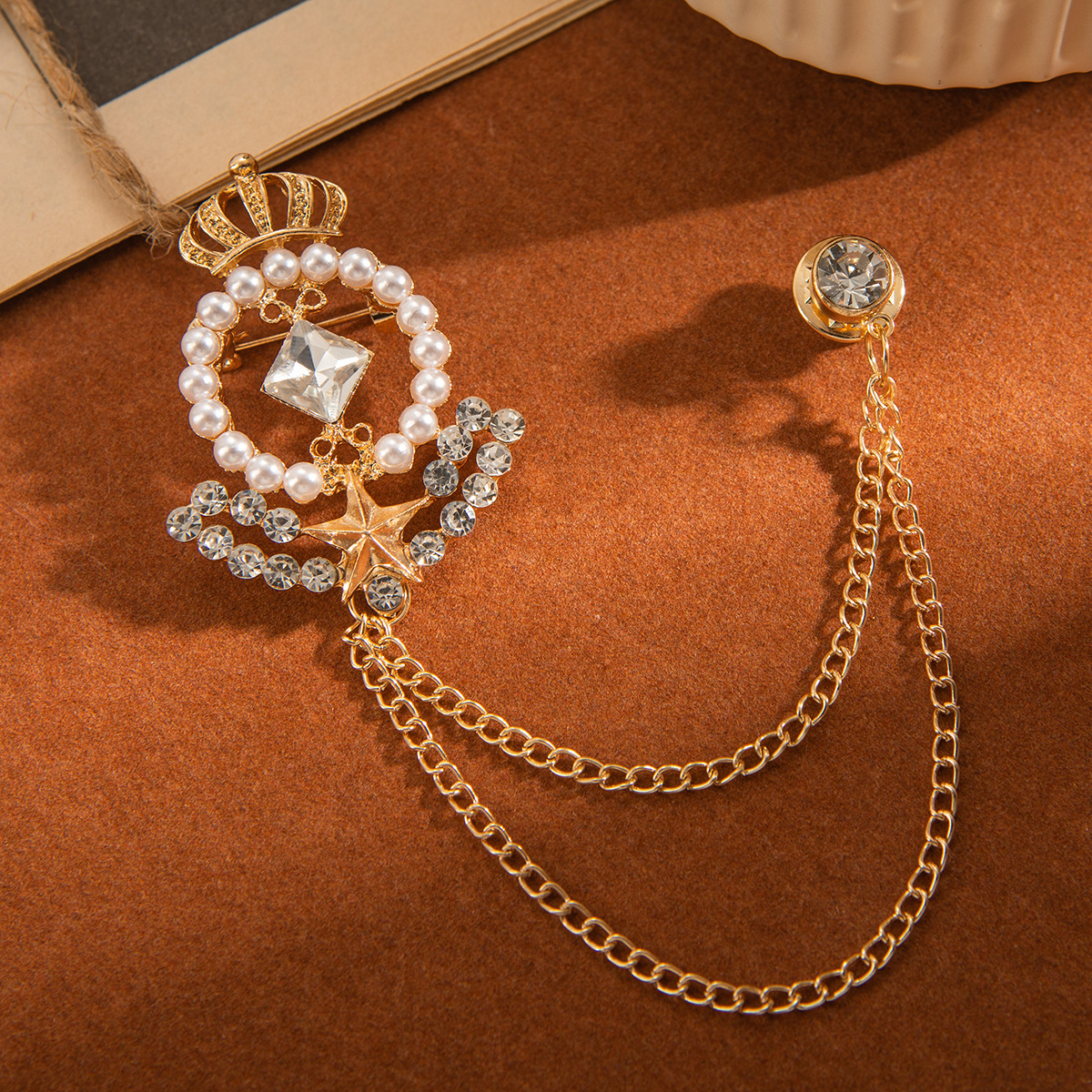 Vintage Kronen Brosche Mit Perlen Und Quaste Eleganter Anstecker_voghion.com