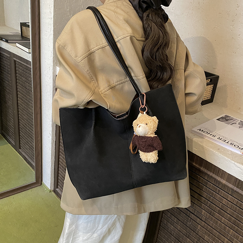 2025秋冬新款复古大容量手提托特包包女质感字母腋下包气质单肩包|undefined