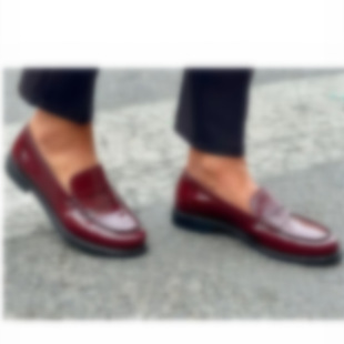 26�����ЬŮʿ��ˮ�\������r�з���ܛ����Ь���^�WԺ�L����Ь