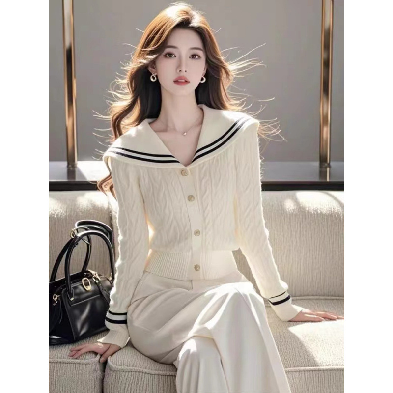 Collar de marina larga manga suave suéter glutinoso mujer 2025 otoño delgado diseño camiseta de punto con camiseta de base superior