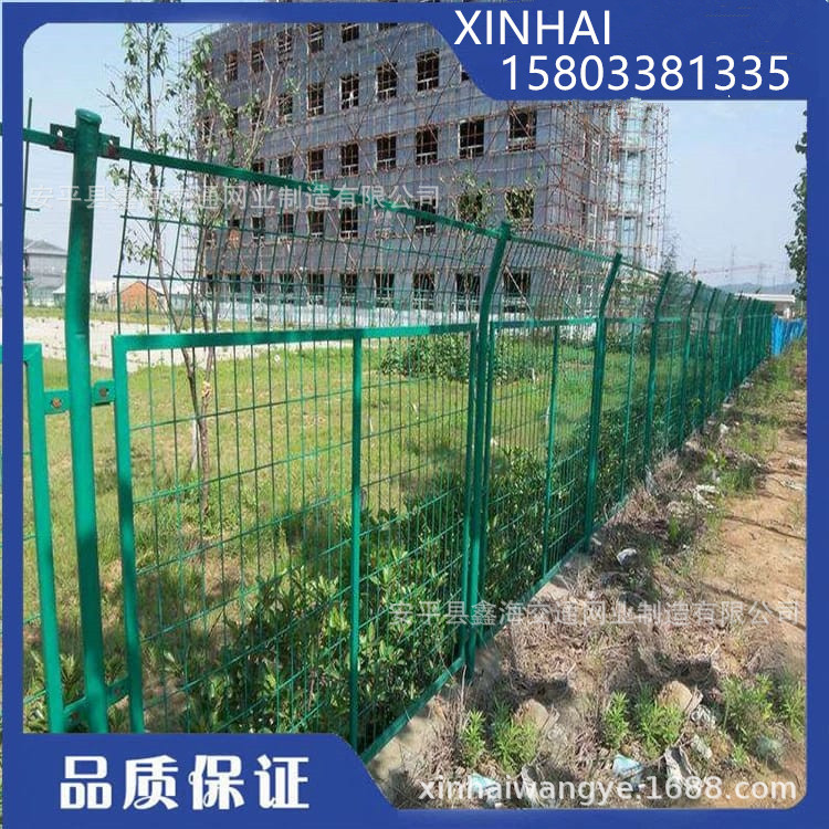 高速公路隔离栅 浸塑铁丝网 水渠安全防护栏网 框架围栏网 焊接网