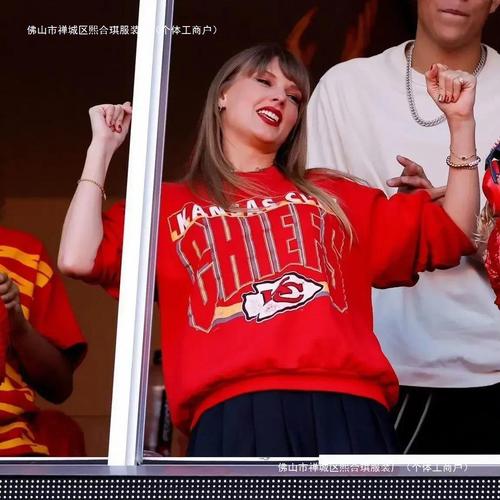 2025 American College Style Crew Neck Sweater Same High Quality