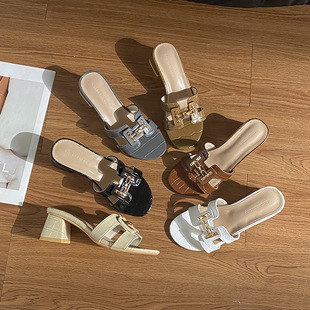 2026�ļ��¿�^�ָ��߸�����ЬŮ�⴩һ�����ճ����e�и���Ь