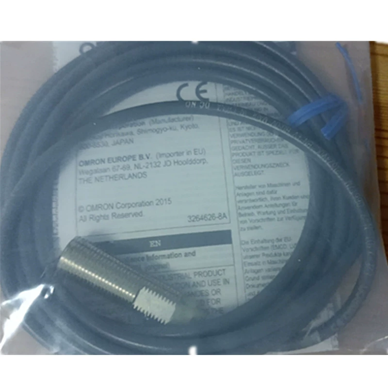 Omron близко к переключателю E2E-X3D1-N-Z E2EQ-X7D1