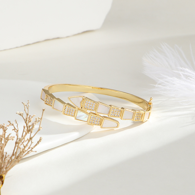 copper fashionable organic bracelet with zircon