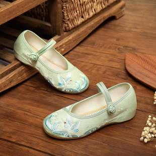 Old Northern Cloth Shoes for Women, Spring and Summer Hanfu Shoes, Ethnic Style Embroidered Shoes for Women, Ancient Style Soft-Soled Ancient Costume Shoes