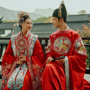 Ming Dynasty Han Dynasty Wedding Clothes 2025 New Men and Women Couple Set Full Set of Phoenix Crown Xia Yi Wedding Chinese Ancient Costume Wedding Clothes