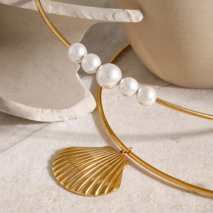 18k Gold Stainless Steel Marine Shell Pendant Collar French Elegant Retro Fashion High Grade Pearl Titanium Steel Collar