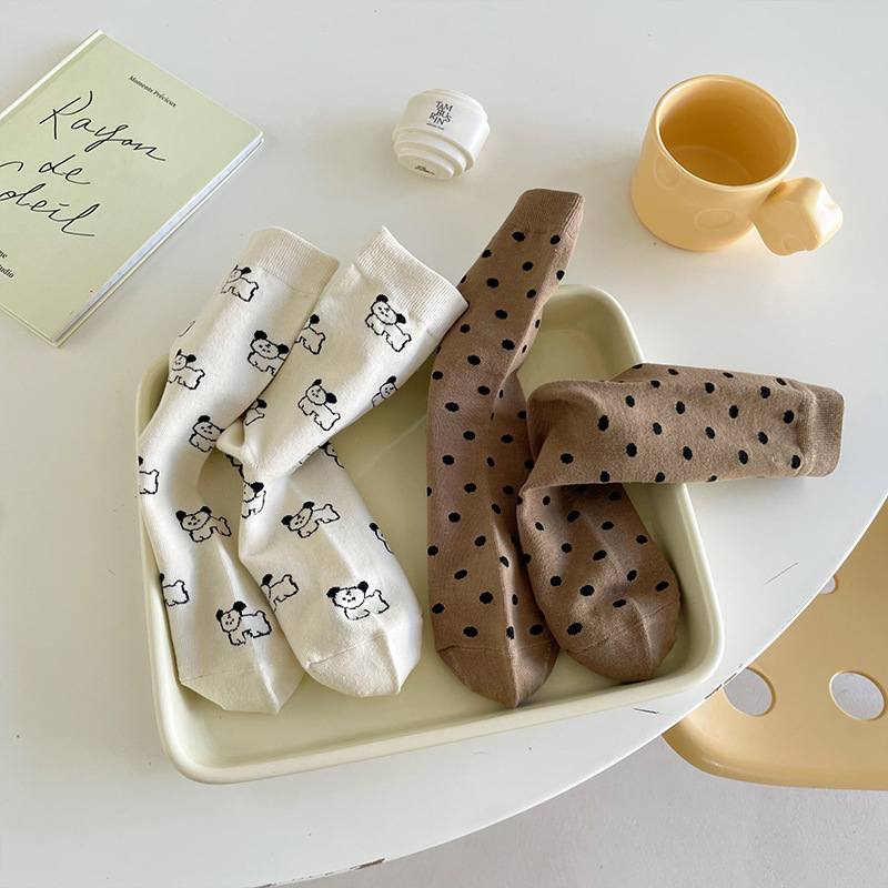 Suxinaimin Otoño e Invierno de dibujos animados perro lindo mediados de la pantorrilla calcetines de longitud niñas todo partido calcetines de moda Maillard usar calcetines