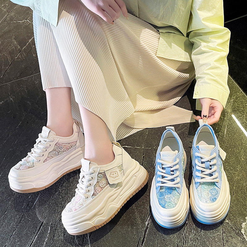 Trendy Dad For 8CM Small Size 2025 Summer New Breathable Embroidered White Shoes Women Height Increasing Sneakers_voghion.com