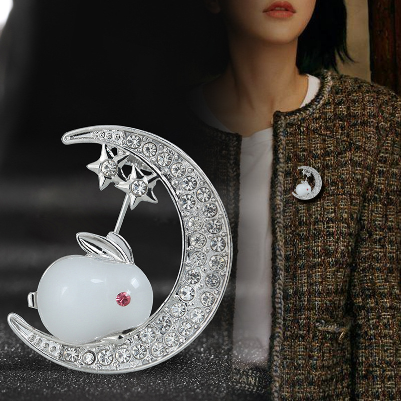 Brooch women moon rabbit brooch wholesale high end anti exposure pin buckle suit fixed clothing accessories collar pin_voghion.com