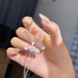项链;手链;发夹