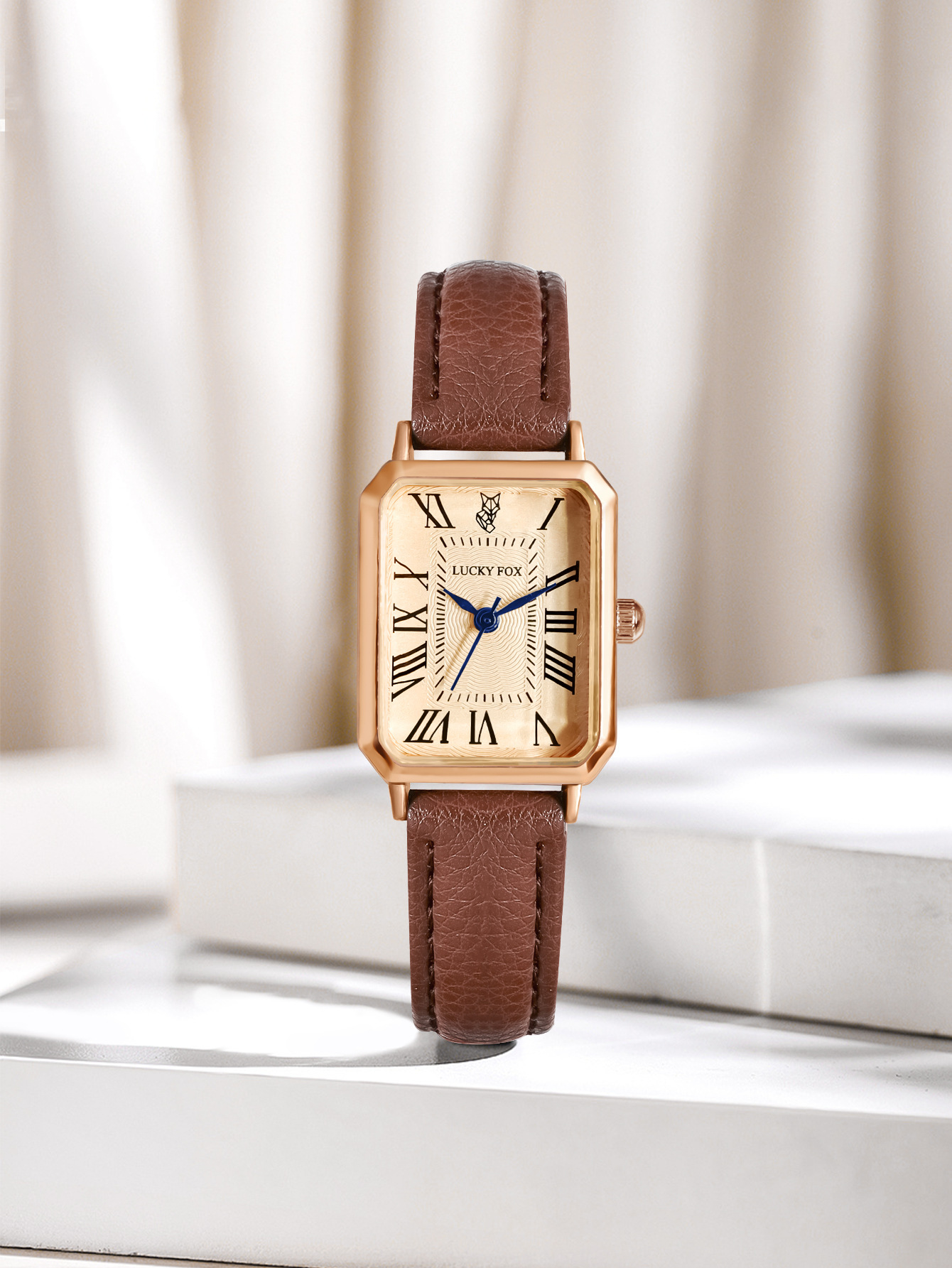 LUCKYFOX retro small dial women's watch new sports small rectangular watch simple daily quartz watch