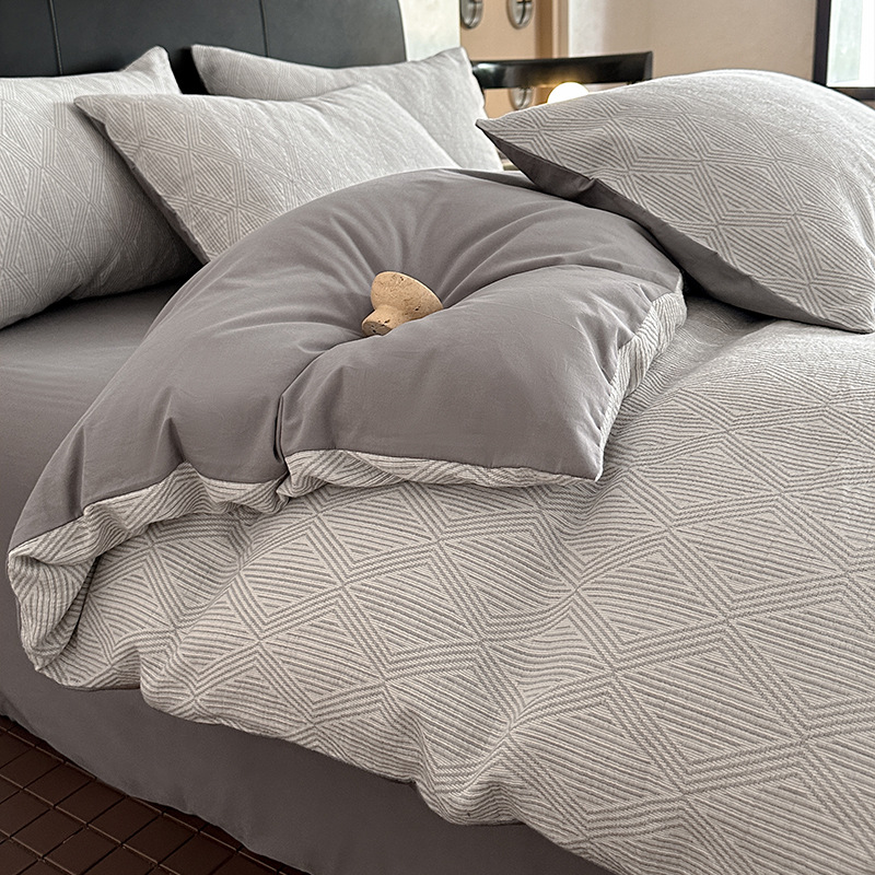 Cama de algodón de hilo de tres capas de lujo ligero de cuatro piezas de algodón puro 2024 nuevo hilo de doble capa simple funda de edredón de sábana