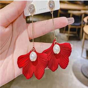 [S925 silver needle] Internet celebrity long red petal earrings hot sale big brand South Korea elegant fashion personalized earrings