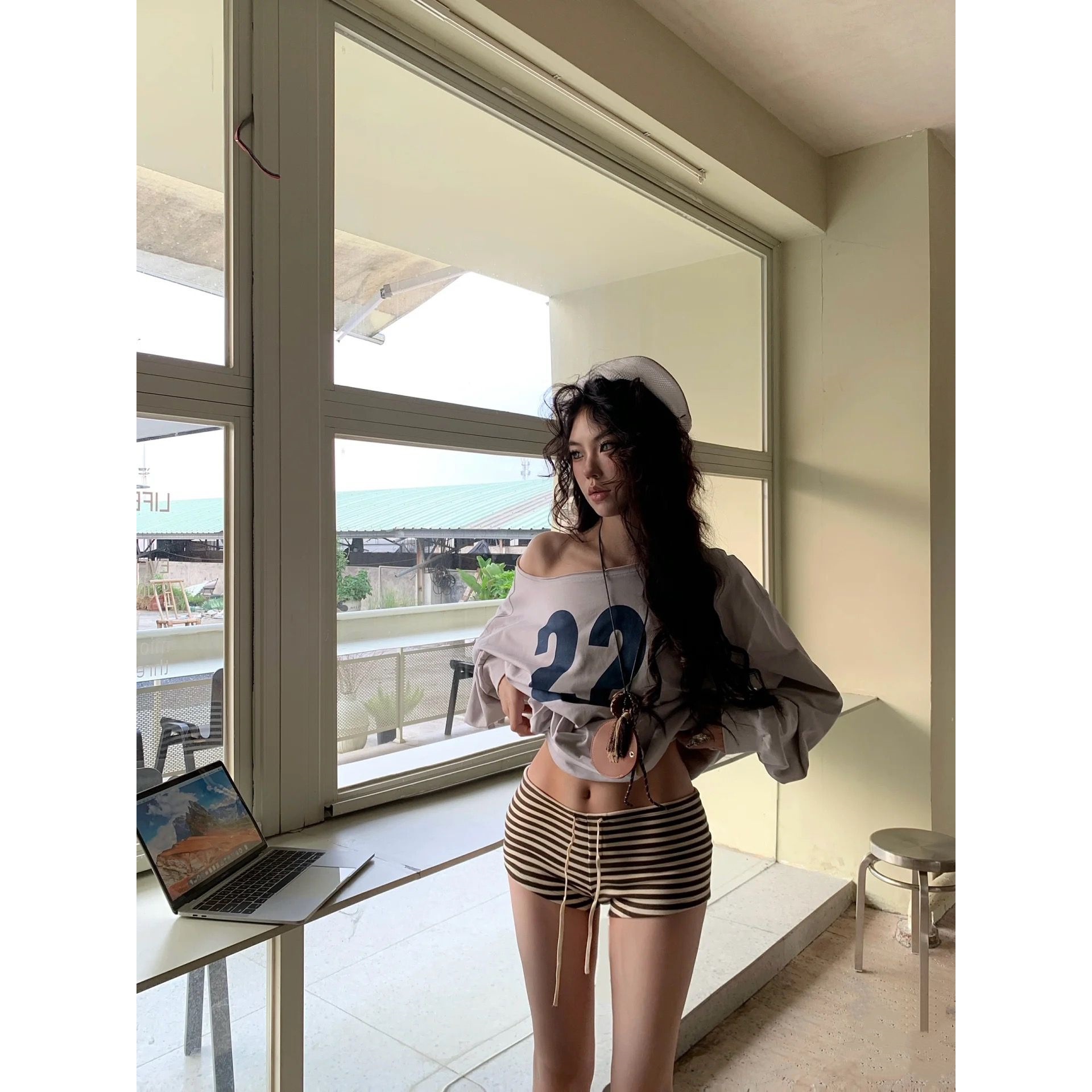 Cross-Border Summer Low-Waist Striped Ultra-Shorts for Women That Can Be Worn Outside, Slim Design, Sexy Hot Girl Hip-Covering Hot Pants to Look Slim