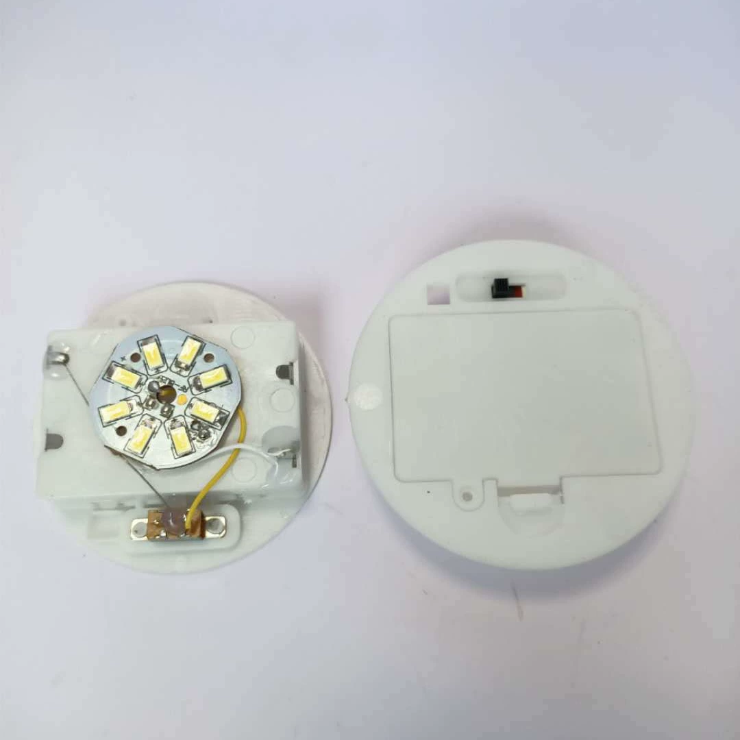 Battery case with accessories