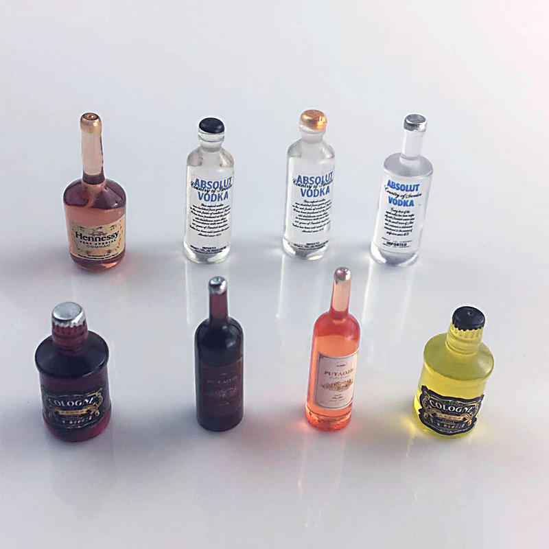 Simulation mini wine beer diy small wine bottle live explosion factory direct amusement park jewelry glue accessories