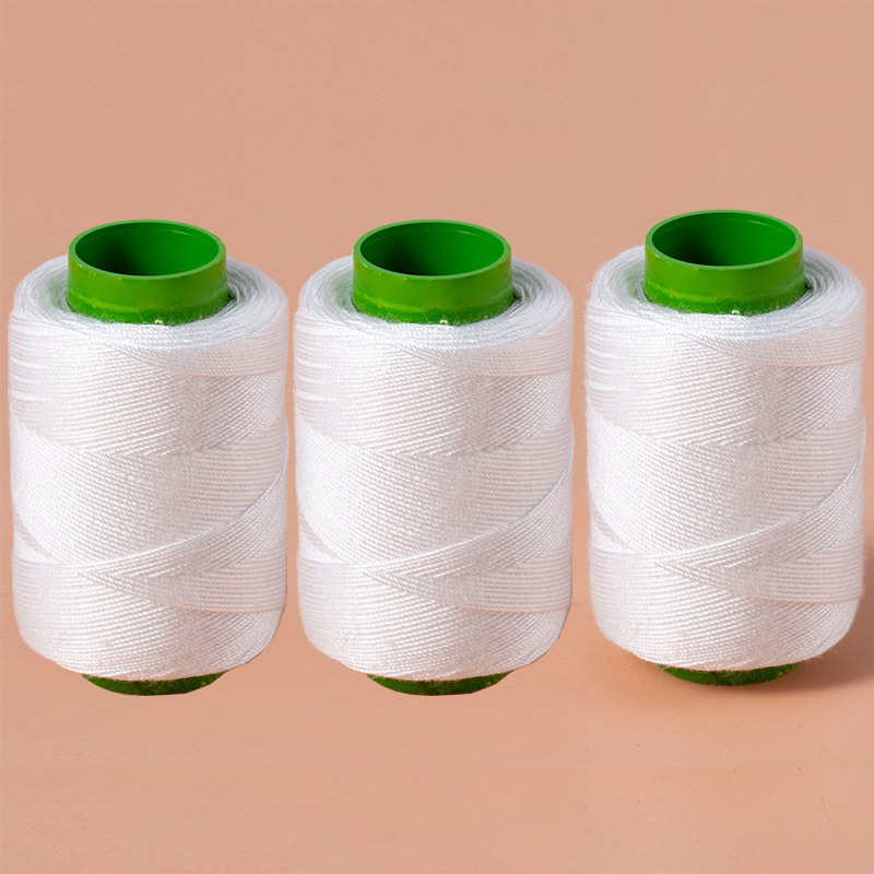 두꺼운 흰색 선 3개