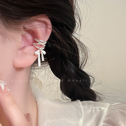 Pure White Ballet~Butterfly Bow Ribbon Ear Clips for Women, Light Luxury High-End Style, No Hole Ear Clips, 2024 New Ear Accessories