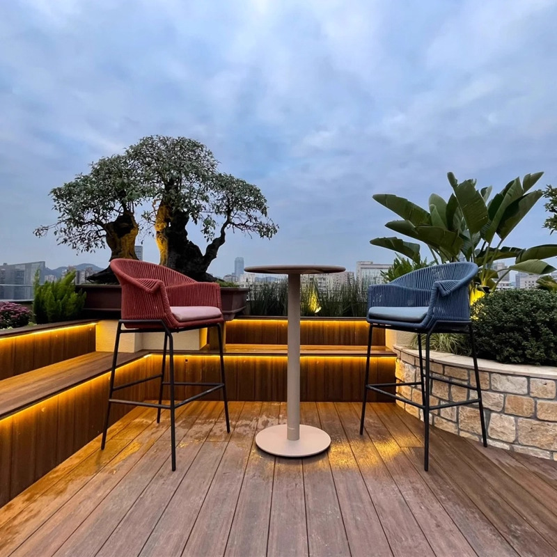 2 sillas de Bar + Bar