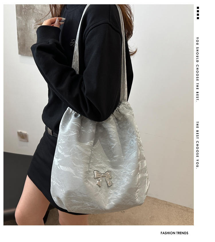 Large-capacity, elegant commuter tote bag, bow single-shoulder bag, distinctive pleated crossbody bag, 2024 new style bag trend undefined