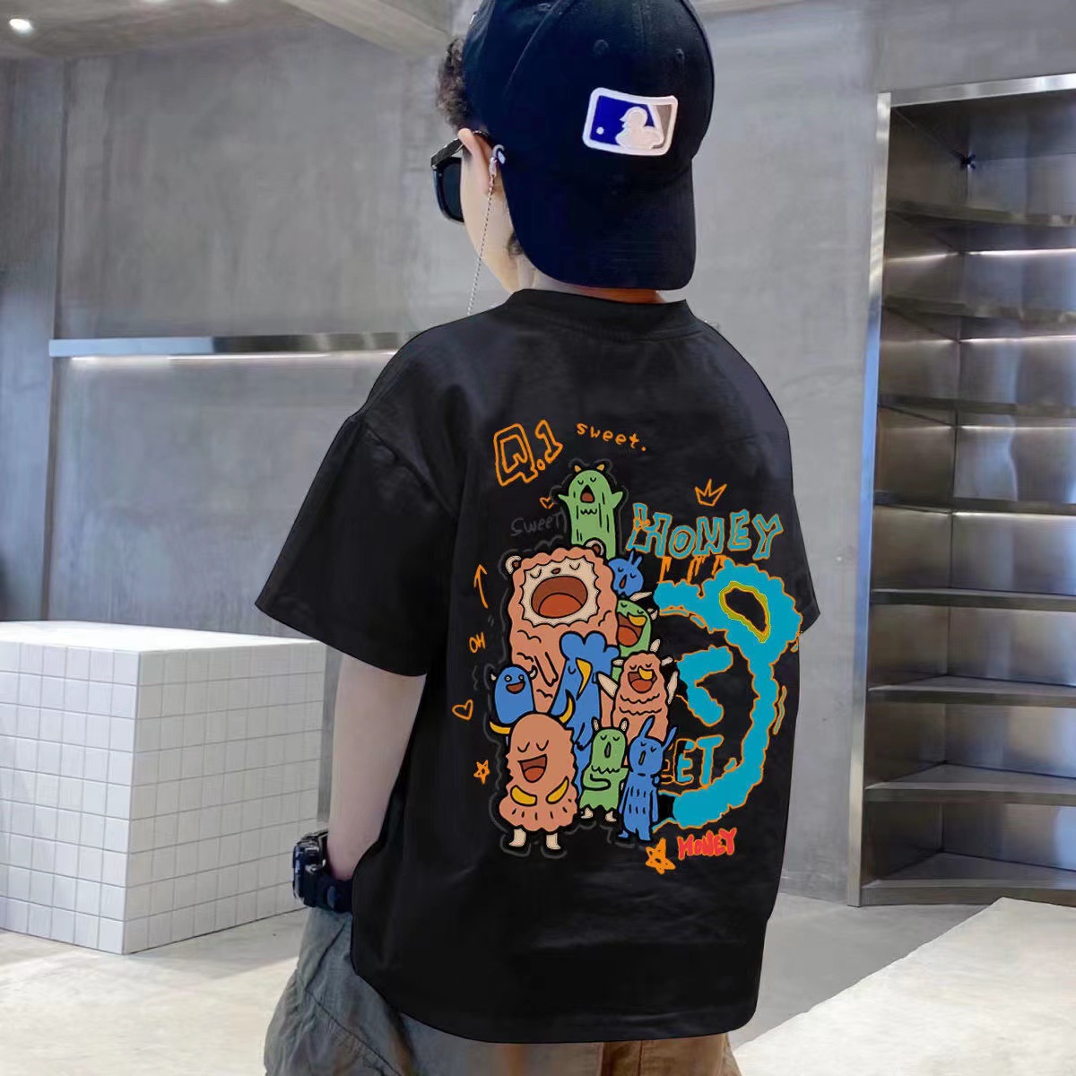 검은 색 (9 마리의 작은 동물)