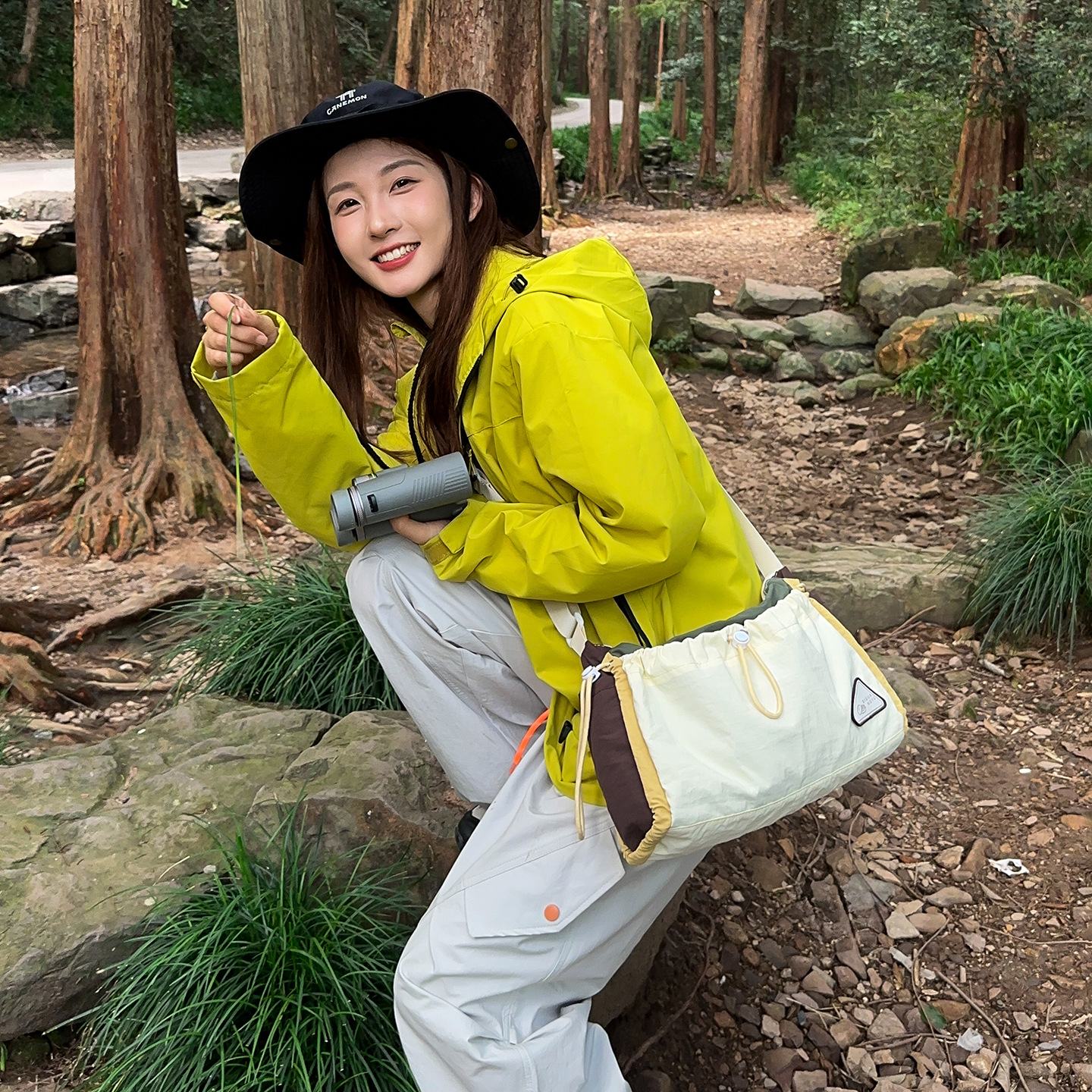 Coreano simple de cuerda de tracción, bolsos de hombro para niños y niñas, bolsos deportivos casuales de gran capacidad, 2026 nuevos bolsos para niños