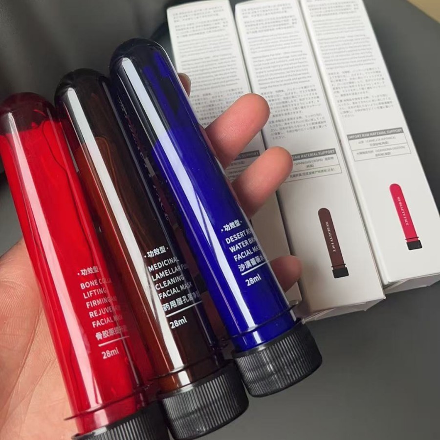 Korean Version of the Same Three-Color Tube Mask with Pore-Extracting Bacteria, Pore-Refining Youthful Essence, and Collagen Mask